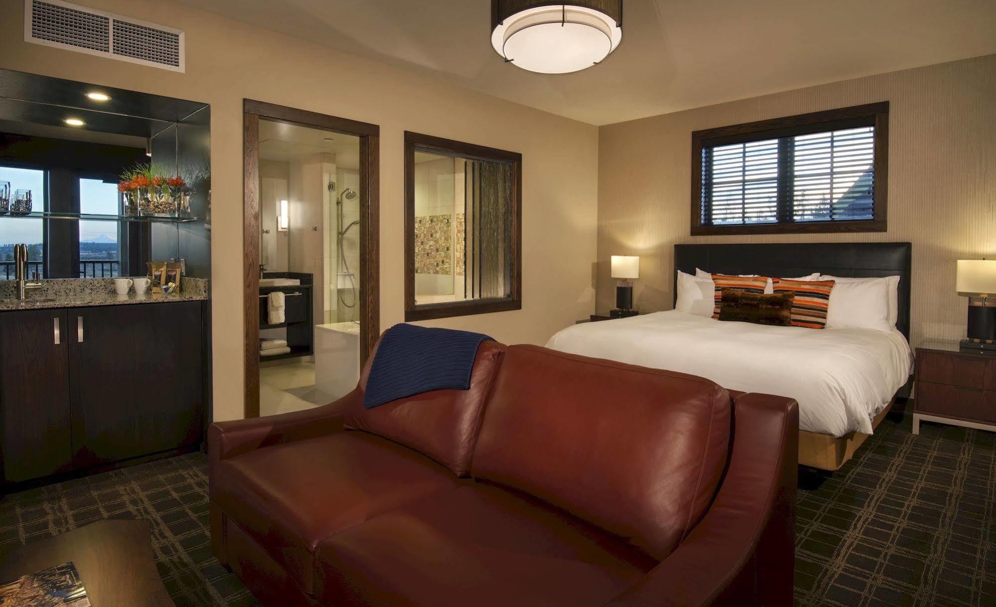 Tetherow Hotel Deschutes River Woods Exterior photo